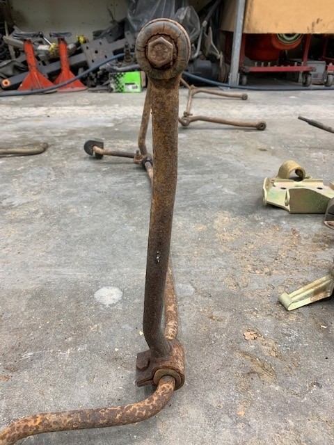 Name:  Sway bar upright 02.jpg
Views: 450
Size:  106.1 KB