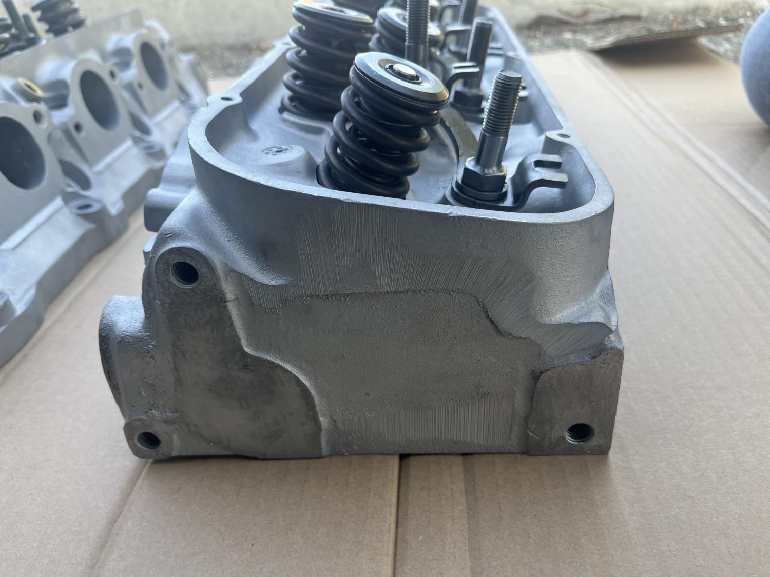 Sold 3946074 LS6 / ZL-1 aluminum 074 heads dated 1971 - The