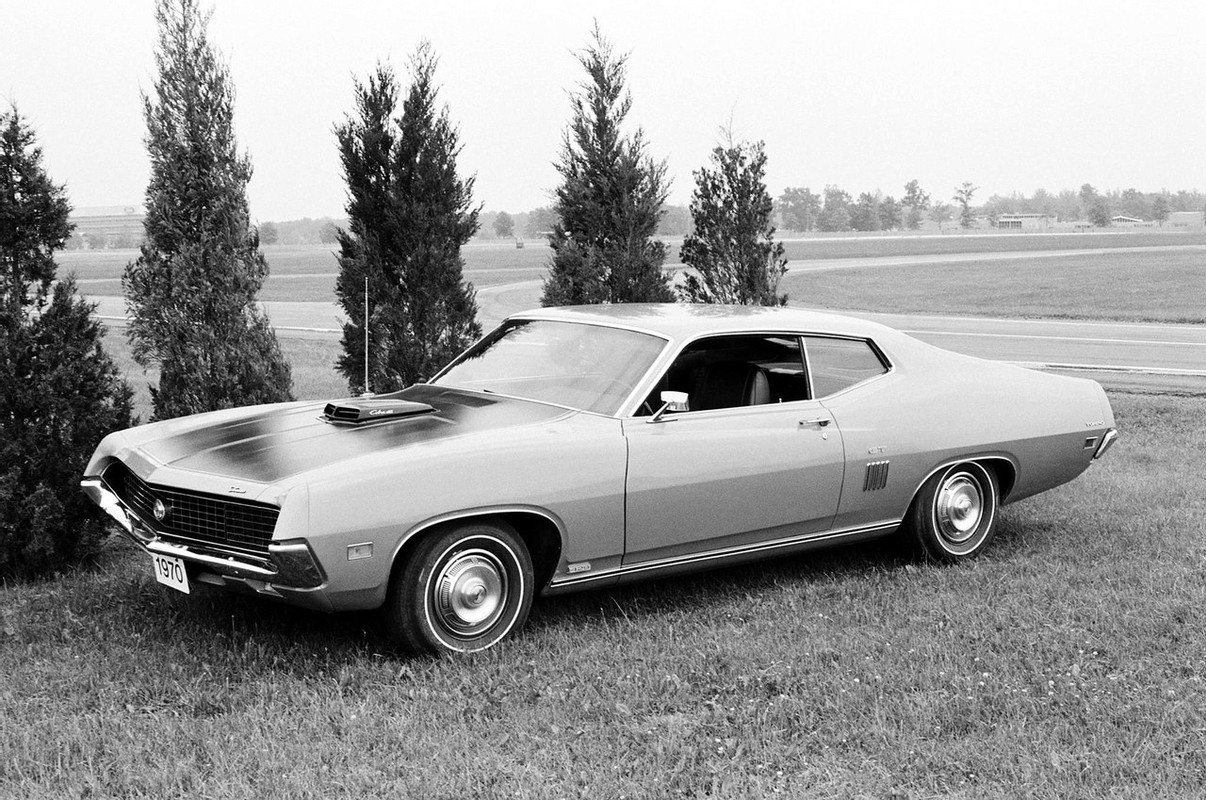 Ford Torino 74